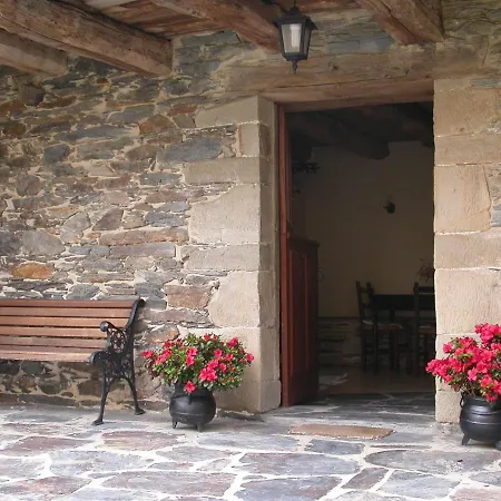 Casa De Alba