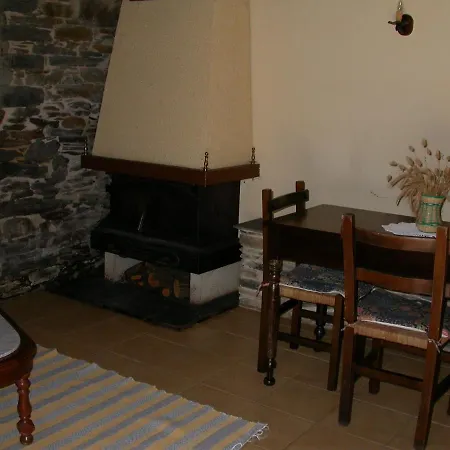 בקתה Casa De Alba